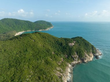 Güzel deniz yüzeyinin havadan görünüşü