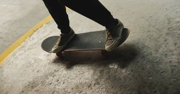 Skateboarder Skate Skatepark Cidade Fotos De Bancos De Imagens