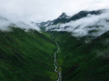 Çok güzel yüksek irtifa manzarası çayır dağ kanyonu manzarası