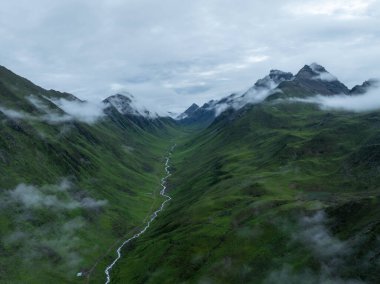 Çok güzel yüksek irtifa manzarası çayır dağ kanyonu manzarası