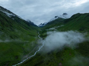 Çok güzel yüksek irtifa manzarası çayır dağ kanyonu manzarası