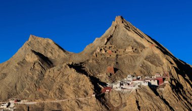 Geleneksel Tibet Tapınağı manzarası, Çin
