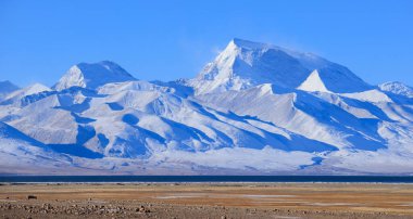 Çin, Tibet 'teki Namu Na' ni Tepesi manzarası