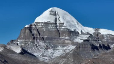 Tibet, Çin 'deki güzel dağ manzarası