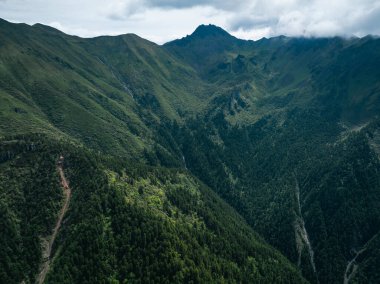 Güzel yüksek irtifa dağ manzarası