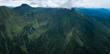 Güzel yüksek irtifa dağ manzarası