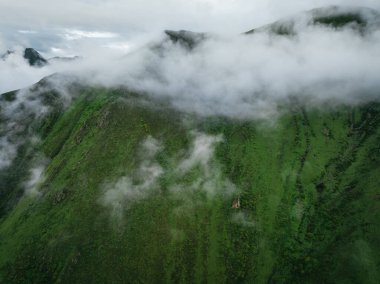 Güzel yüksek irtifa dağ manzarası