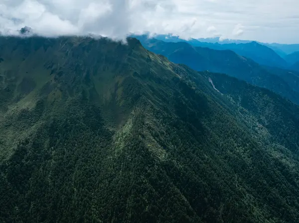 Güzel yüksek irtifa dağ manzarası
