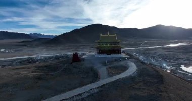 Çin Guandi Tapınağı Tibet, Çin