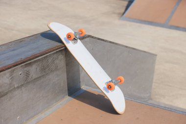 bir kaykay, paten Parkı