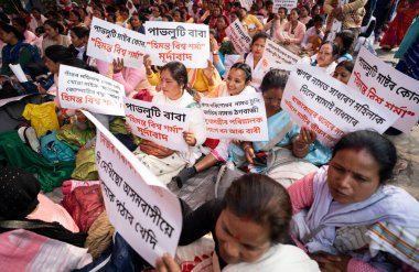 Activists of Krishak Mukti Sangram Samity and Nari Mukti Sangram Samity jointly stage a protest against Assam Chief Minister Himanta Biswa Sarma, demanding the waiver of Micro Finance Loans in Guwahati, Assam, India on 2 February 2024.  clipart