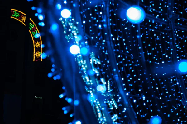 Luci Astratte Luci Decorazione Stradale Natale Fuori Fuoco Colore Blu — Foto Stock