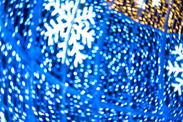 Абстрактні Вогні Різдвяні Вуличні Прикраси Фокусу Блакитний Колір Чорним Фоном — стокове фото