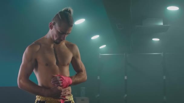 Muay Thai Boxer Preparing Bandages Training — стоковое видео