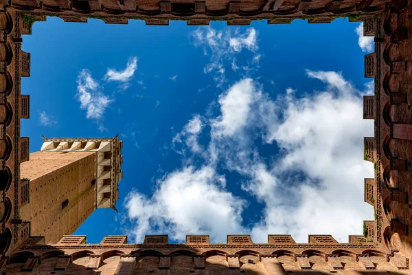 Detail Vnitřního Razítka Věže Mangia Sieně Toskánsko Itálie — Stock fotografie