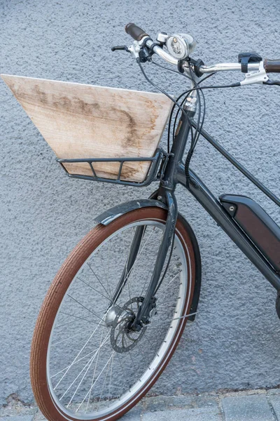 Cesta Compras Madera Parte Delantera Bicicleta Bike Con Portaequipajes — Foto de Stock
