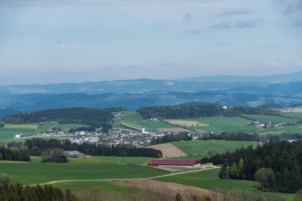 Paisagem Montanhosa Muehlviertel Com Comunidade Rural Putzleinsdorf — Fotografia de Stock
