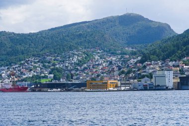 Norveç 'in bir liman kenti olan Bergen' de kentsel yaşam koşulları