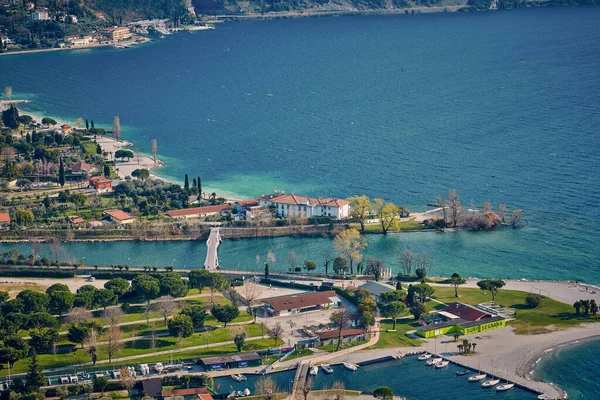 Озил Торболе Маленький Городок Озере Гарда Италии Europa Beautiful Озеро — стоковое фото