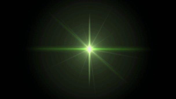 Realistisch Groen Licht Lens Isoleren Zwarte Achtergrond — Stockvideo