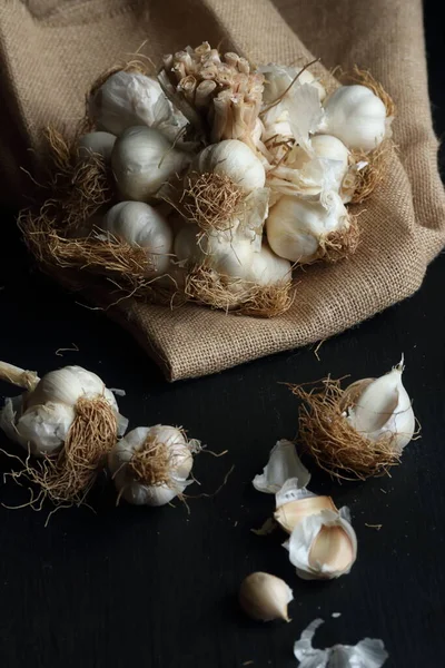 Grupo Garlics Fundo Preto — Fotografia de Stock