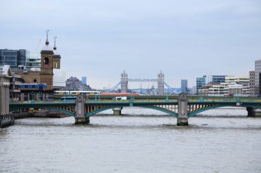 Londra 'daki köprüler. Thames.