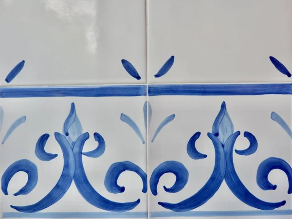 Vintage Pędzel Malowane Płytki Kolorze Białym Niebieskim Hiszpańskie Dekoracyjne Pokrycia — Zdjęcie stockowe