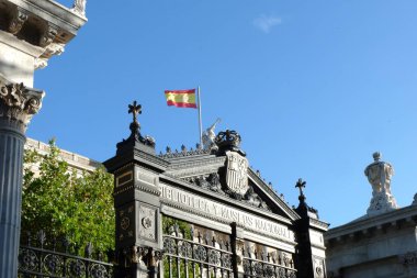 İspanya Ulusal Kütüphanesi 'nin ana girişi, Madrid, İspanya.