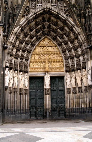 Gothic Cathedral Entrance Heavy Metal Doors Many Figurines Cologne Germany — Stock Photo, Image
