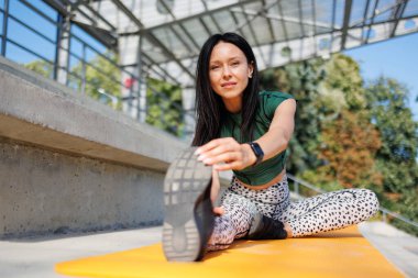 Esneklik Eğitimi: Etkin Kişiler İçin Stadyum Yogası