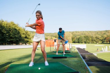 Swing Partners: Golf Maceraları