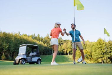 Zafer Çifti Son Golf Deliğini Fethetti