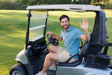 Golf Arabası Macerası