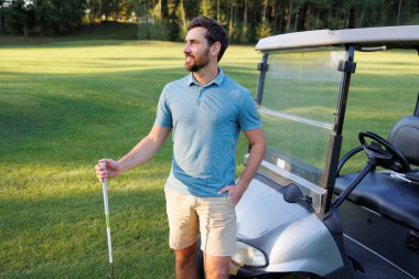 At Arabası 'nın Golf Sahası