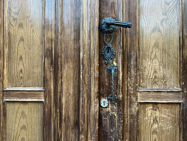 Старая Деревянная Дверь Замками Полной Раме — стоковое фото