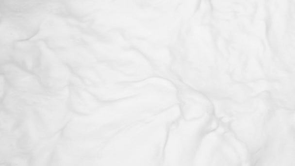 Повільний Рух Крупним Планом Текстура Кремового Молока Розбризкує Наливання Молока — стокове відео