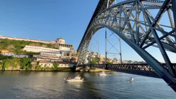 Porto Portugalia 2023 Widok Nowo Zrekonstruowany Metalowy Most Łukowy Dom — Wideo stockowe