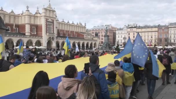 Krakow Lengyelország 2024 Február Március Zászlókkal Ukrajna Támogatására Ukrajna Elleni — Stock videók