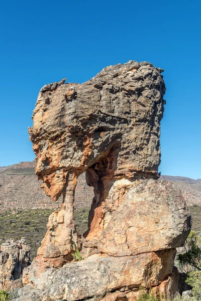 Eine Felsformation Die Einem Frauengesicht Und Einer Frauenhand Ähnelt Auf — Stockfoto