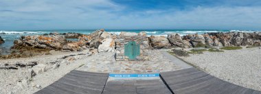 Agulhas Ulusal Parkı, Güney Afrika - 21 Şubat 2022: Afrika 'nın en güney ucunda, Cape Agulhas, aynı zamanda Atlantik ve Hint Okyanuslarının birleştiği yer..