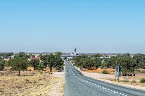 南アフリカ共和国ケンハート 2023年2月28日 北ケープ州ケンハートへの北の入り口 — ストック写真