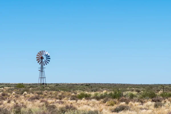 Kenhardt Zuid Afrika Feb 2023 Een Windmolen Een Karoo Landschap Stockfoto
