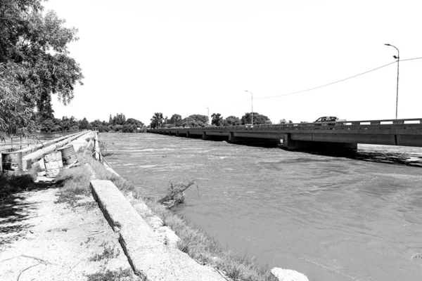 Los Puentes Carretera Antiguos Nuevos Sobre Río Orange Inundado Upington —  Fotos de Stock