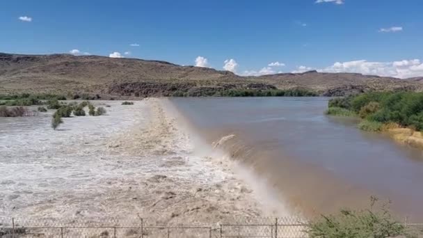 Pared Presa Boegoeberg Completamente Cubierta Por Río Orange Inundado — Vídeos de Stock