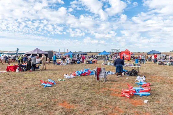 Bloemfontein South Africa May 2023 Vendors Spectators Airshow Tempe Airport — Stock Photo, Image