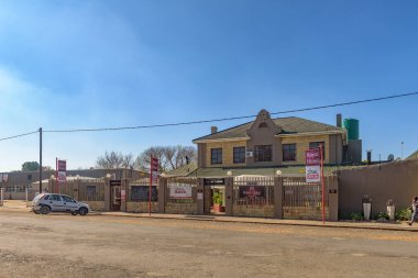 Reitz, Güney Afrika - 23 Mayıs 2025: The Royal Hotel and Lodge, Reitz, yine bir biftek çiftliği.