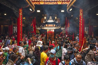Taichung, Tayvan - 5 Nisan 2024, Dajia Mazu Festivali Tayvan 'da düzenlenen geleneksel hac festivali..