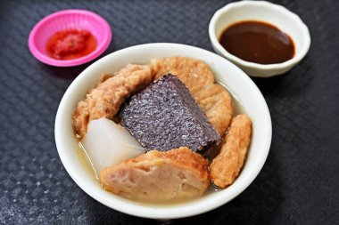 Tayvan yemeği Tian bu la      