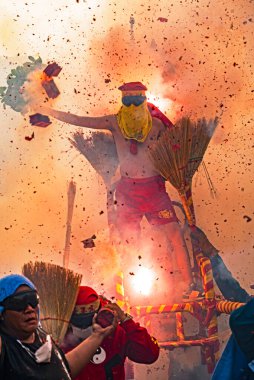  12 Nisan 2024 Taoyuan, TAIWAN 'da Han Dan Usta' nın bombalanması