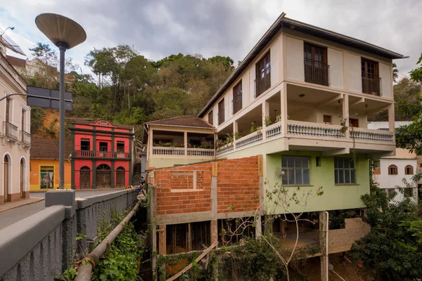 Casas Construídas Orla Terra Frente Rio Brasil — Fotografia de Stock